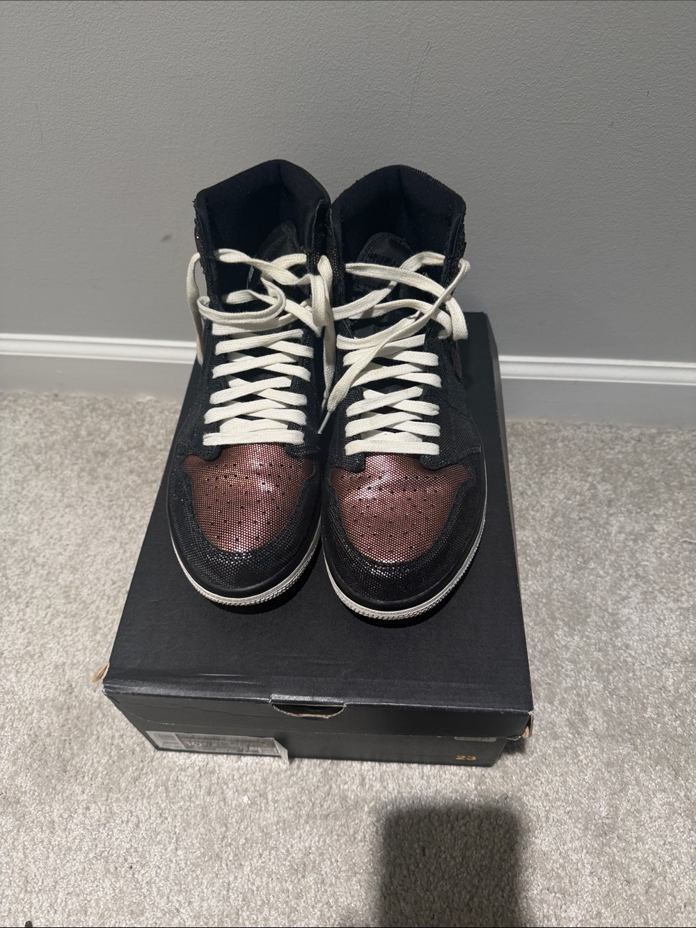 Nike Air Jordan 1 HI OG FEARLESS